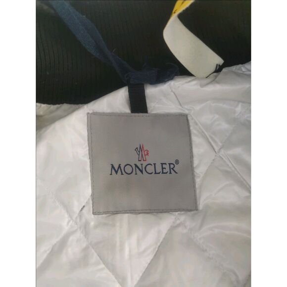 Preowned Moncler Down Jacket With Garment Bag Size 2 - Picture 8 of 11